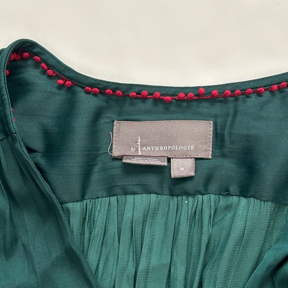 By Anthropologie Deep-V Tunic Button Down Top Green Satin Color Sz. M - Picture 8 of 12